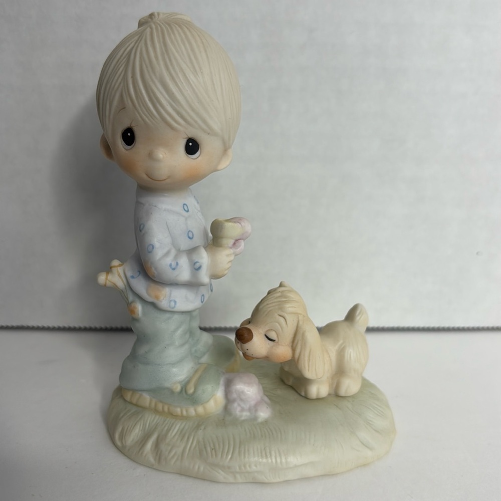 PRECIOUS MOMENTS BOY WITH DOG***